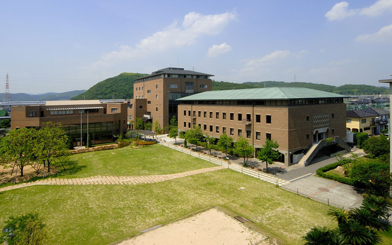 中国学園大学