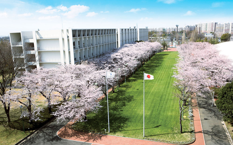 横浜薬科大学