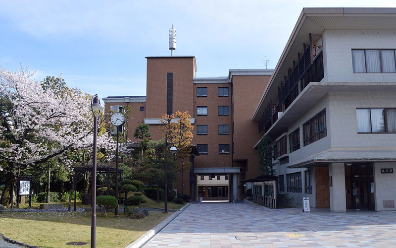 花園大学